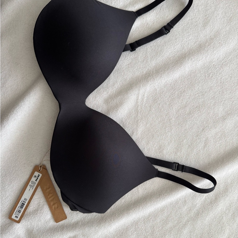 Skims Black Women's Bra